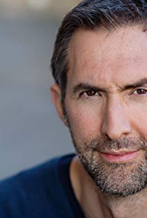 How tall is Ian Whyte?